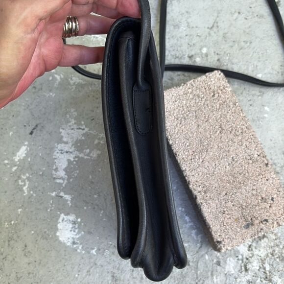 Vintage Coach Crossbody - Picture 5 of 11